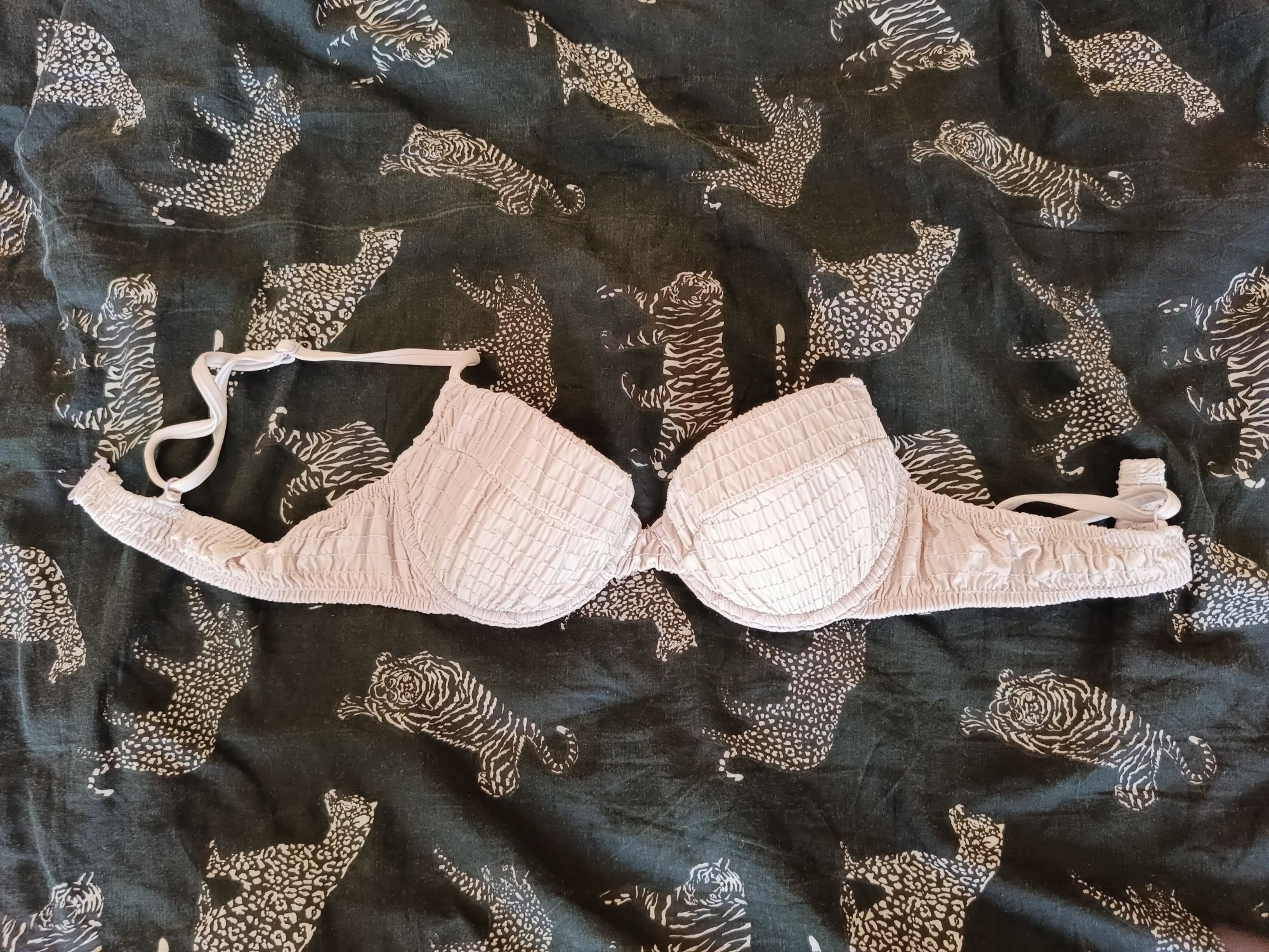 Góra od bikini kostiumu kąpielowego biustonosz