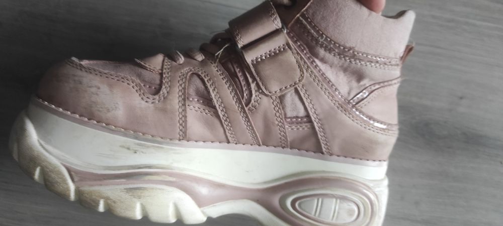 Super buty na platformie r.37-37.5.5