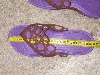 Вьетнамки, шлепанцы Crocs размер w10, наш 41