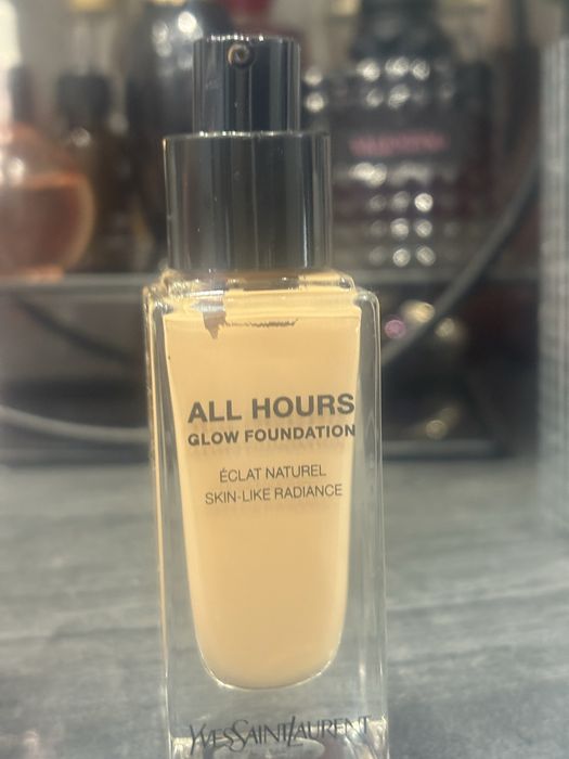 YSL All hours glow foundation LW9