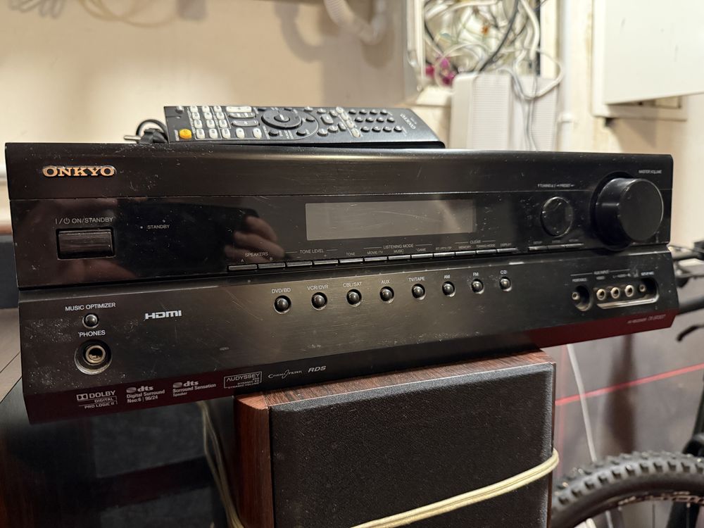 Onkyo wzmacniacz, DVD, zestaw glosnikow 5.1
