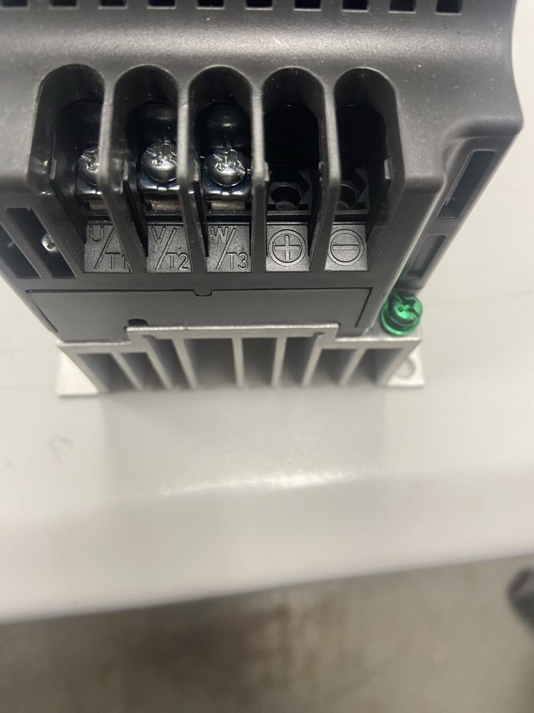 Variador monofasico 0,75 Kw *NOVO*
