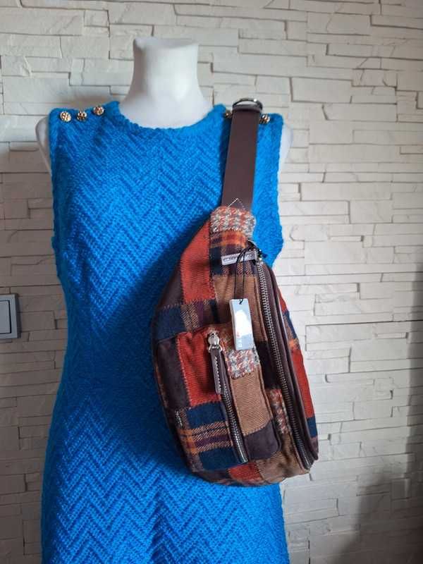 Parfois Duża saszetka  ,nerka patchwork