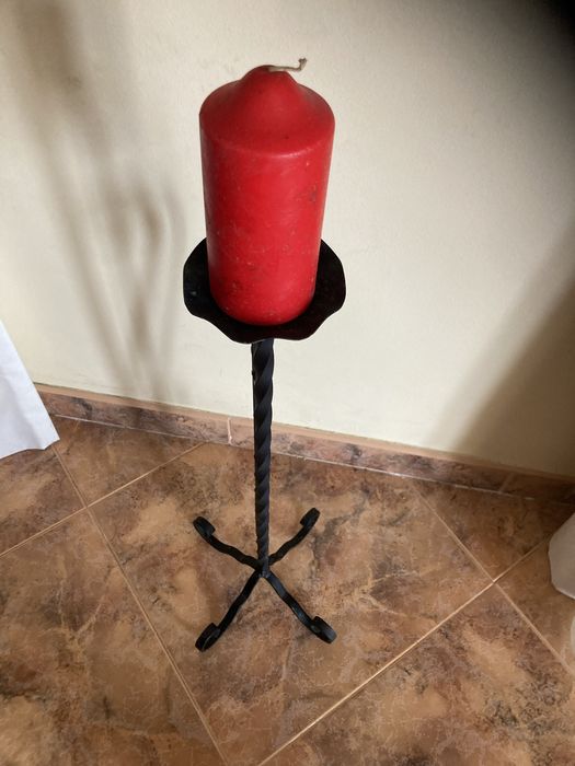 Suporte em ferro para colocar vela preto