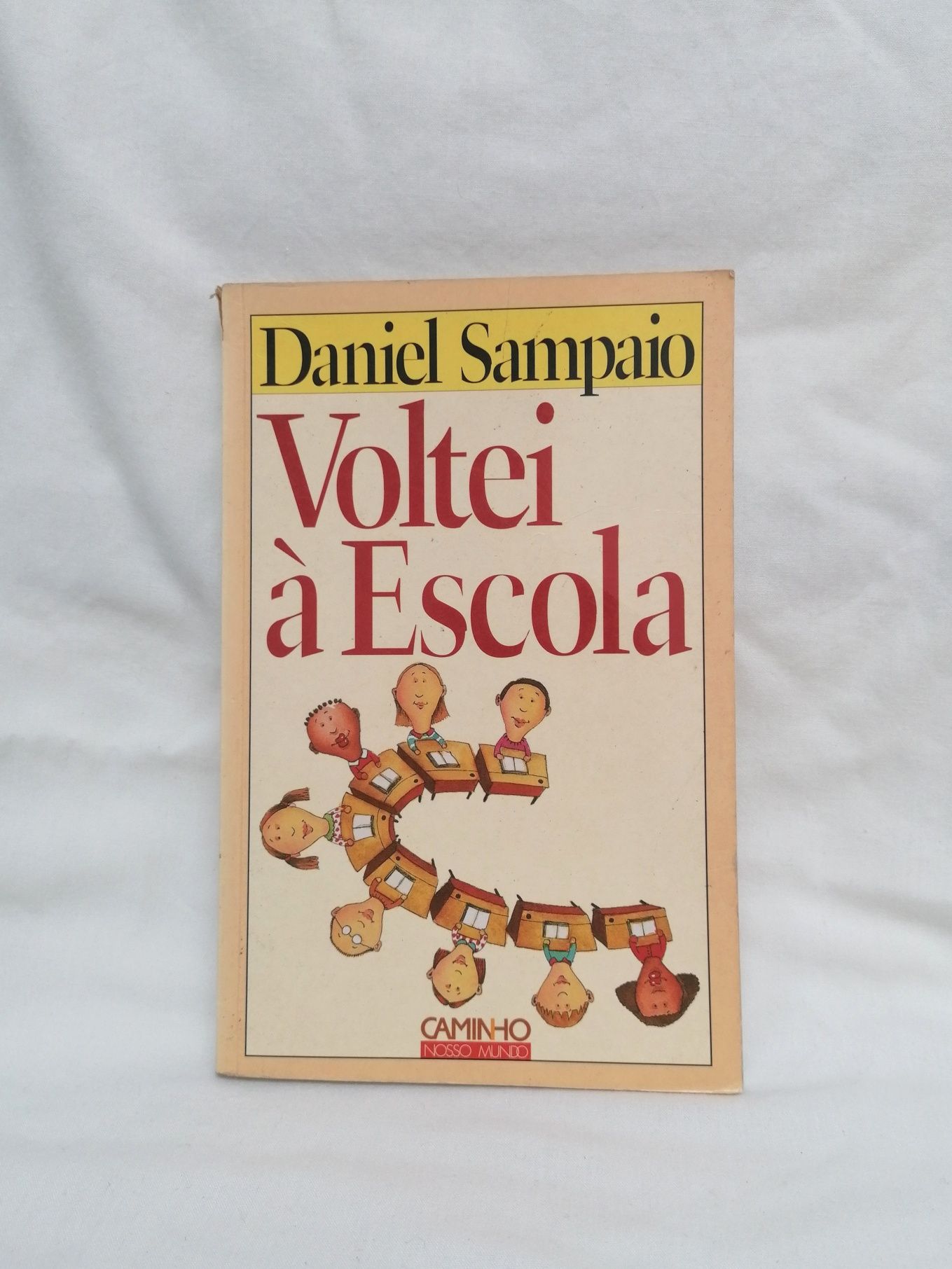 Livro: Voltei à escola