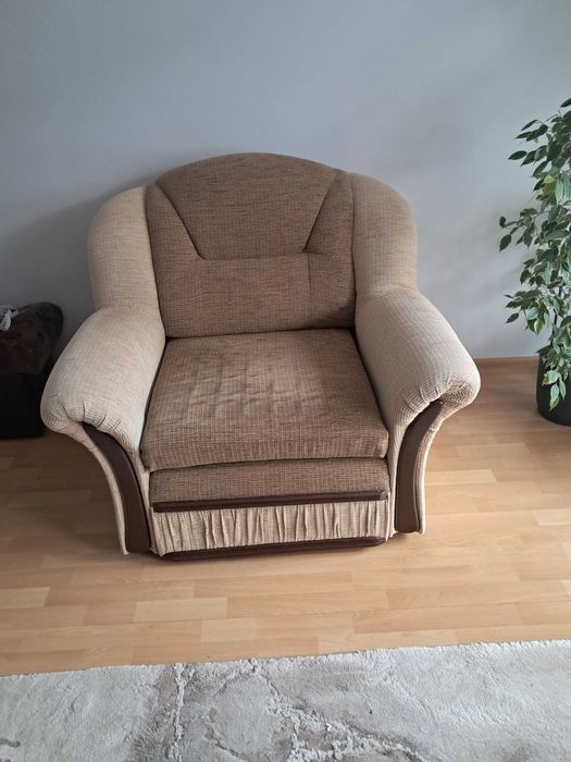 Sprzedam kanapę rozkładaną z fotelem