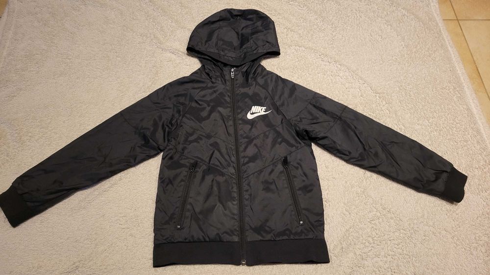 Nike kurtka wiatrówka dziecięca 128/137cm jak nowa 100%