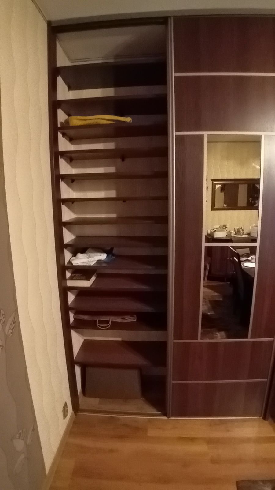 Szafa przesuwna komandor