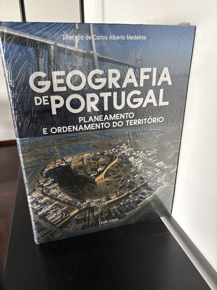 Geografia do Mundo 4 Volumes NOVOS + Geografia de Portugal