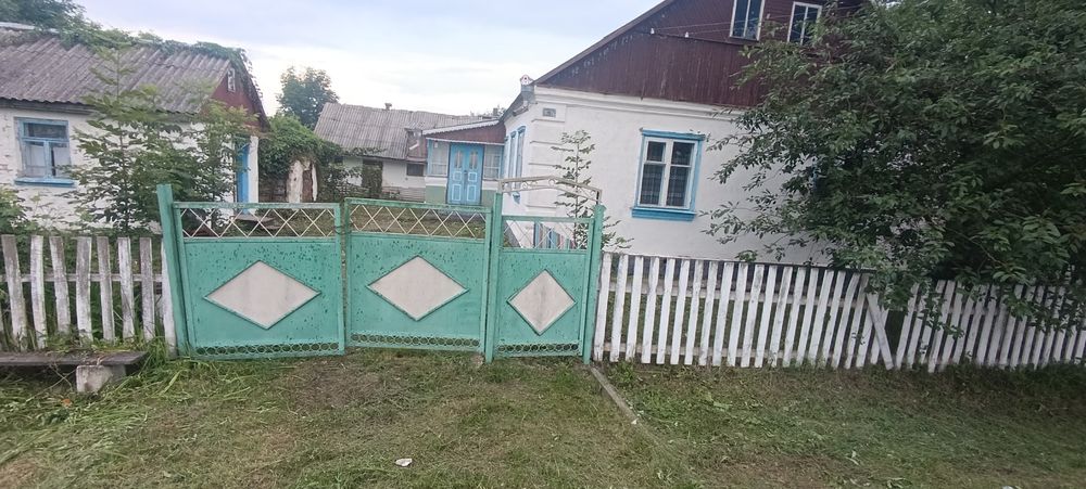 Продаж будинку в селі Славів, Житомирський район, 40 км від Житомира.