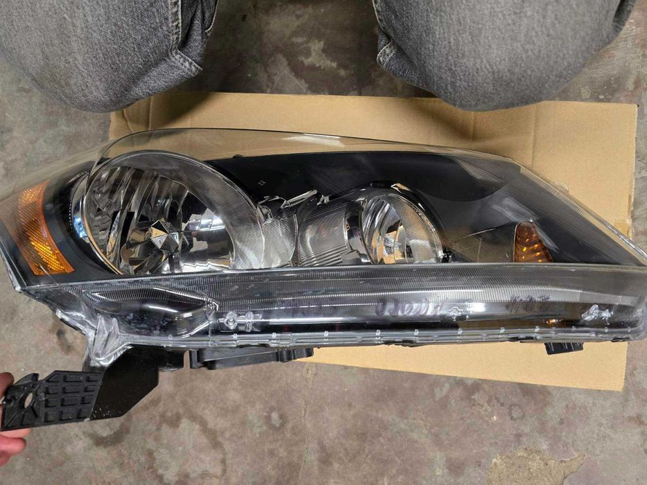 Фара,  Honda Accord 2011 рік, Америка оригінал, права. БУ.