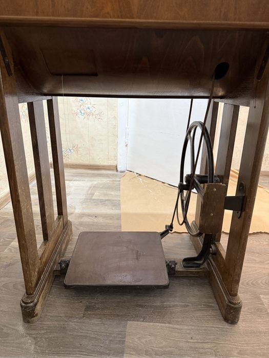 Швейна машинка SAALFELD від Knoch вінтаж