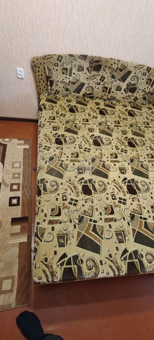 Двоспальне ліжко