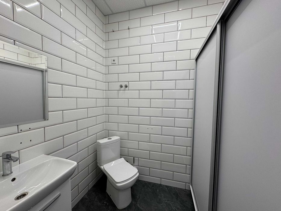 ВИГІДНА ПРОПОЗИЦІЯ!!! Комерція вільного призначення на Щасливому