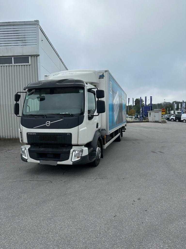 VOLVO FL210 .2017 .160 mil km Furgon Isotermico