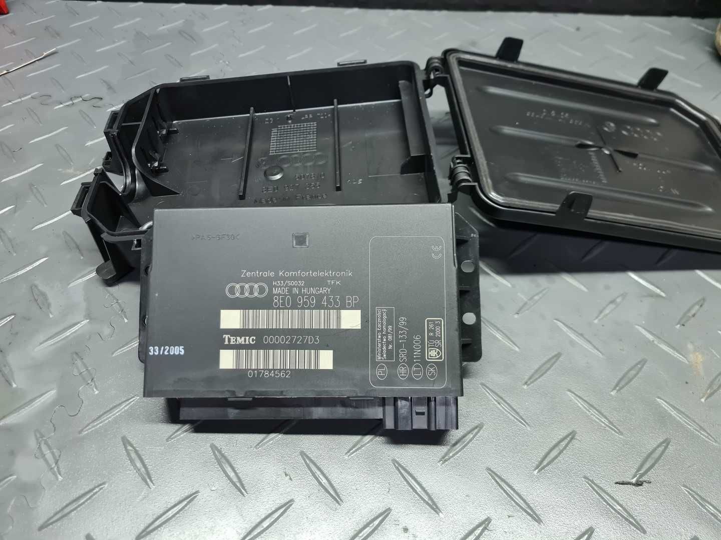 Moduł Komfortu Audi A4 B6 B7 Komfort 8E0 Exeo 959433BP