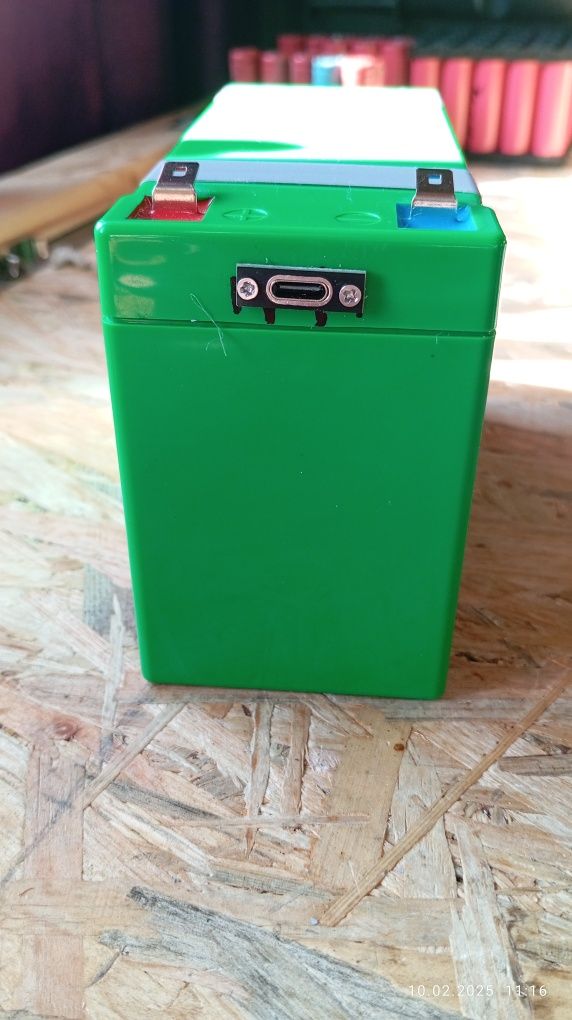 BMS Li-ion 12v. Z wbudowanym ładowaniem 3.7v 2a USB C