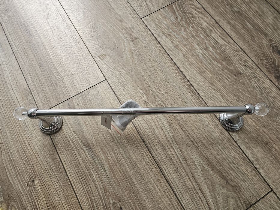 NOWY uchwyt na ręcznik