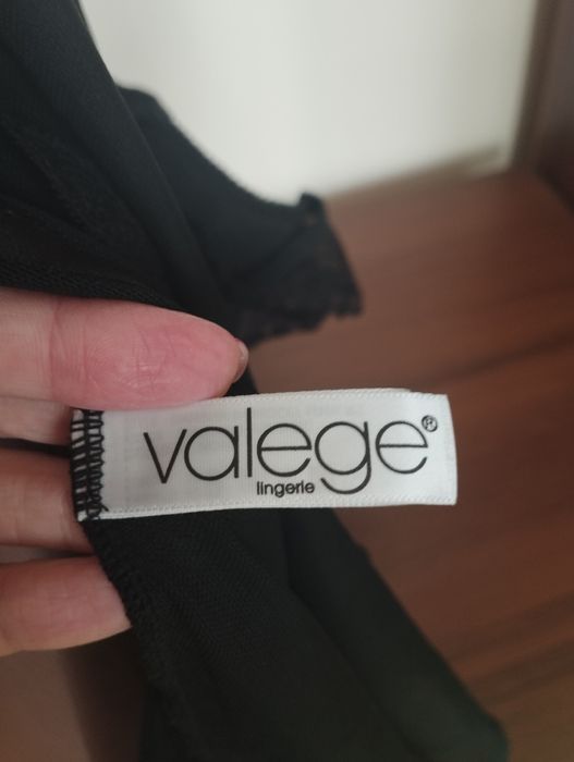 Новий пеньюар чорний 80В пушап