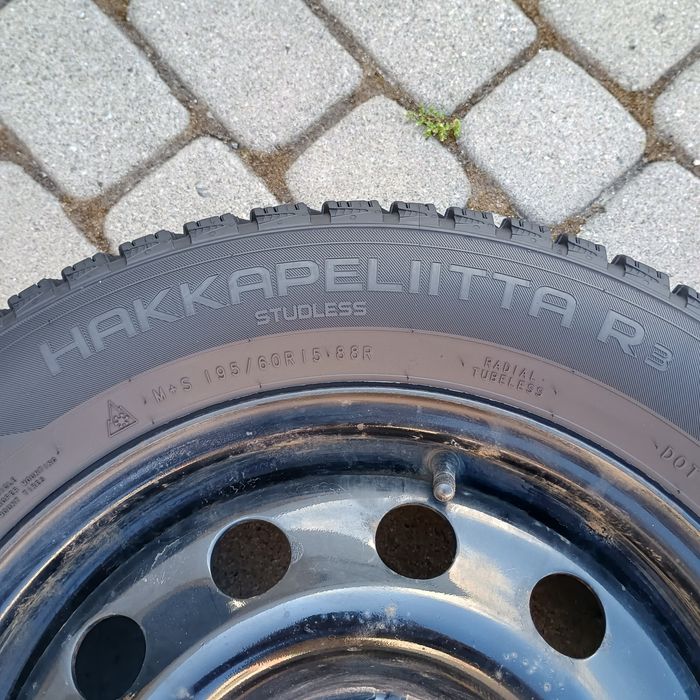 Зимова гума 195/60/R15 Nokian Tyres Hakkapellita R3