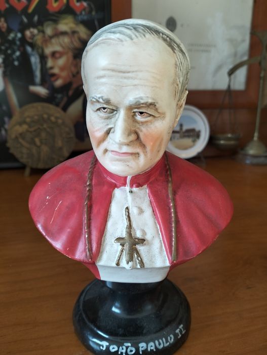 Busto SS João Paulo II