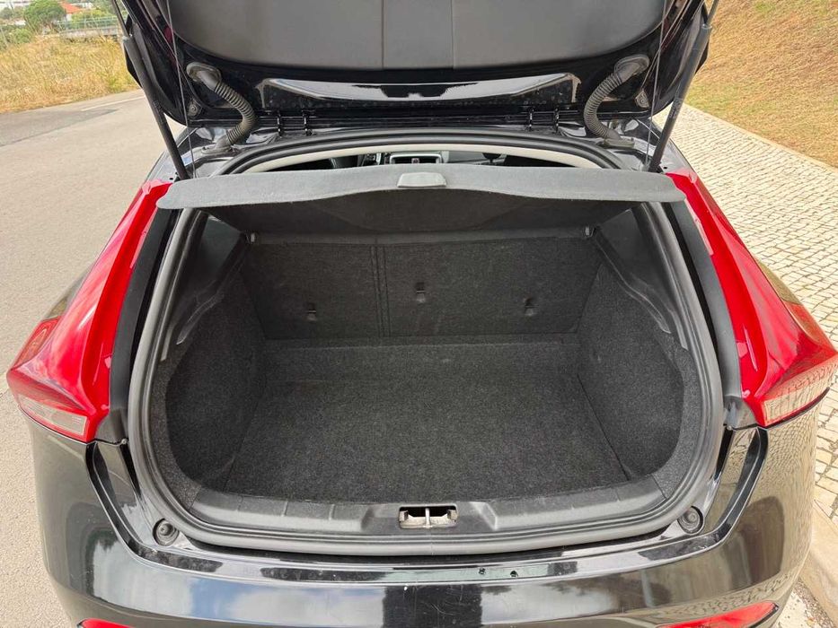 Volvo v40 D2 diesel Automatico