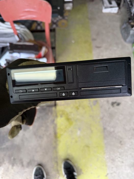 VDO Тахограф для вантажівок чи Автобусів