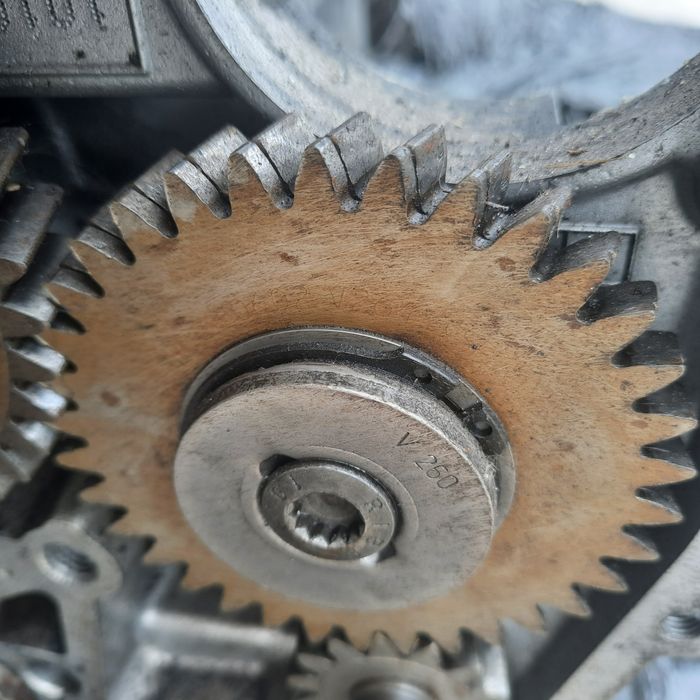 Оригінальні VAG шестерні механізма ГРМ для VW T5 2.5 tdi