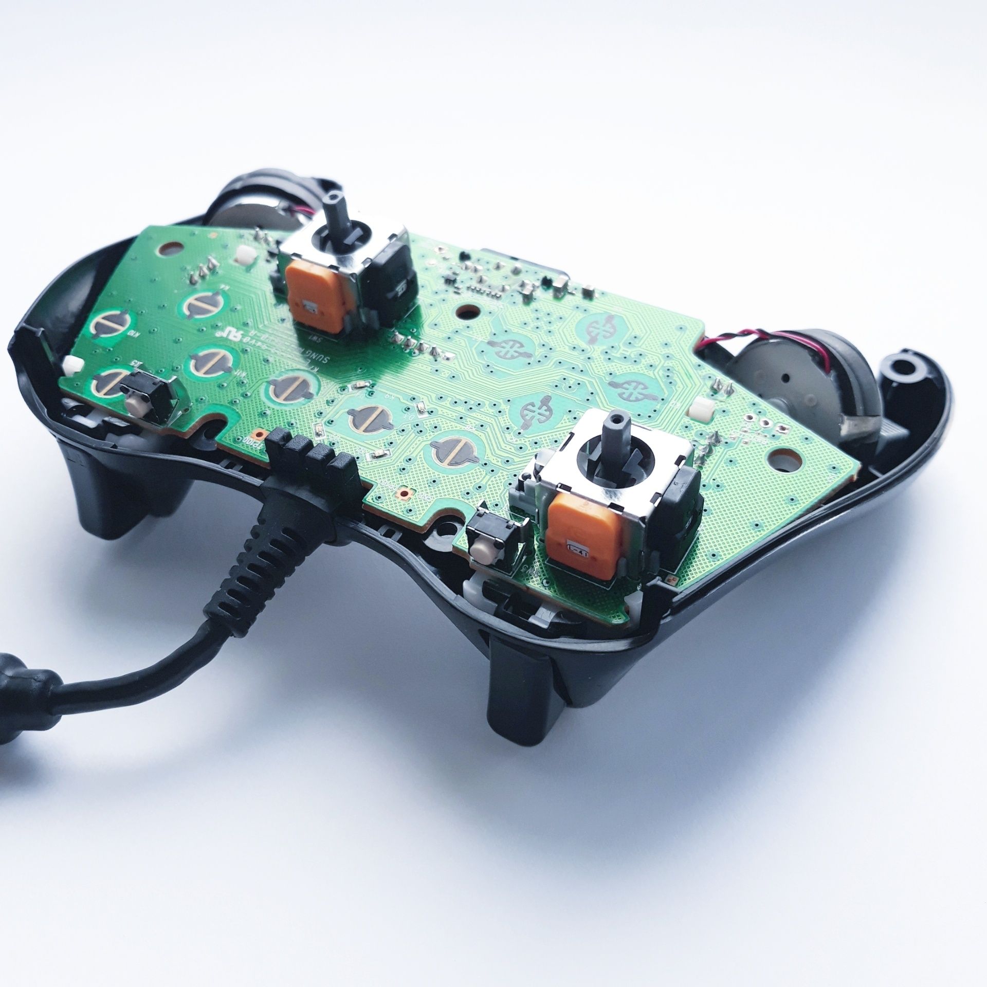 ⊡ Оригінал MICROSOFT™ Xbox 360 Wired Controller Black