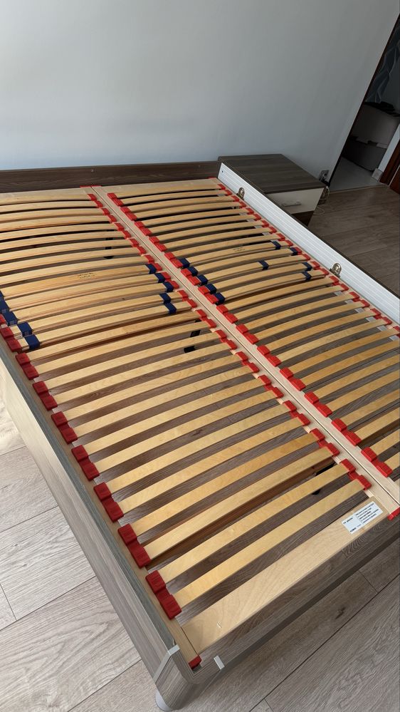 Wiam ma do zaoferowania stelaze do łużka o wymiarach 80x200 z regulacj