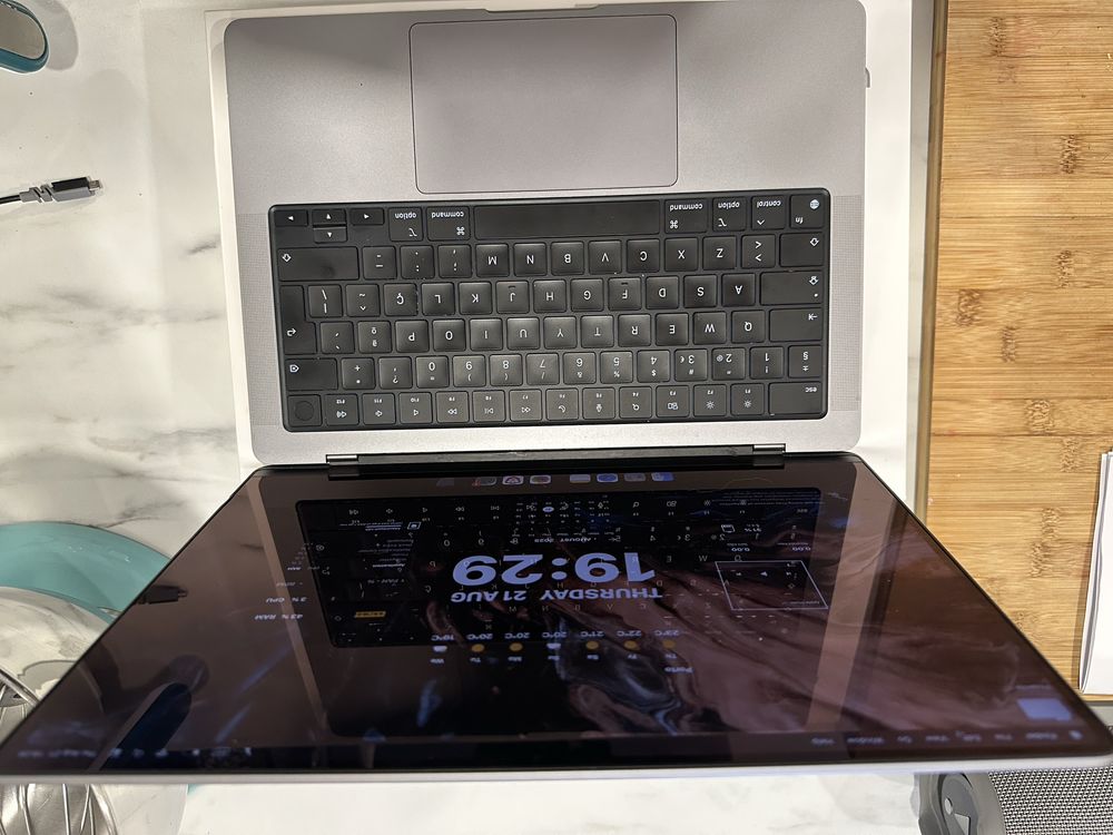Macbook pro M1 1TB