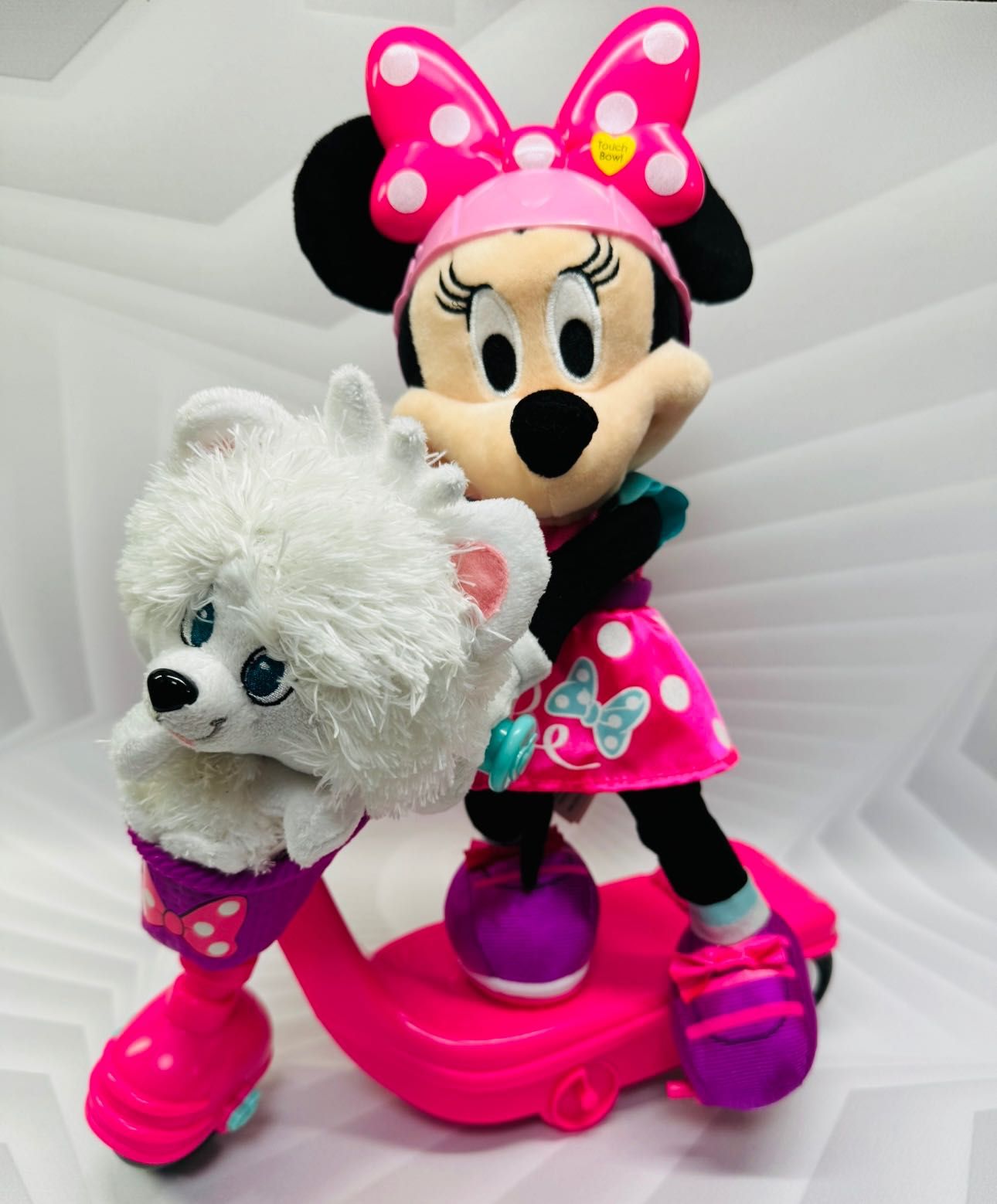 Інтерактивна Мінні Маус на самокаті з собачкою Minnie Mouse Disney