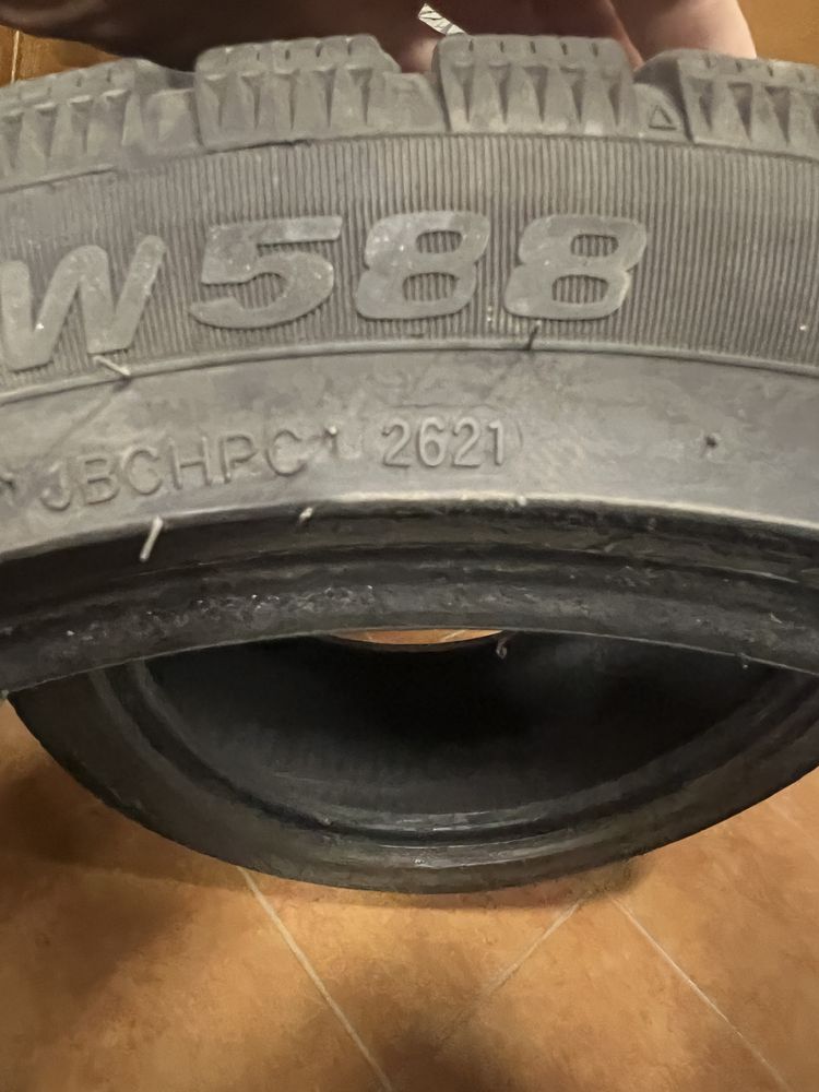 Зимова гума 235/45/18 4шт в гарному станіх