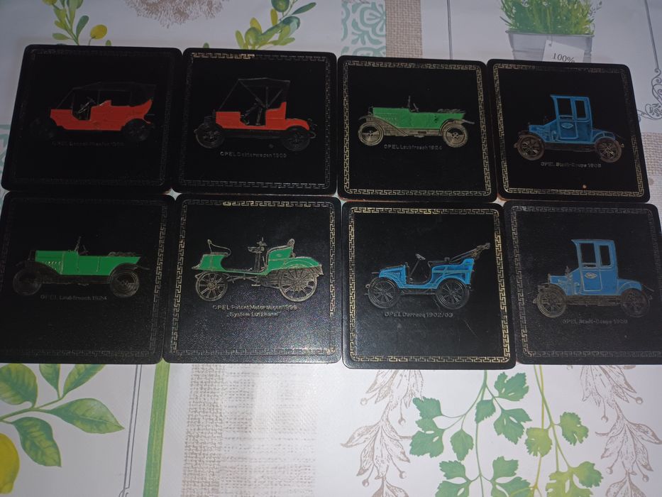 Podstawki pod kufel piwo zestaw 8 sztuk  z motywem starych samochodów