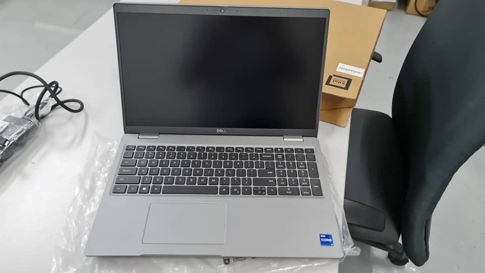 vendo ou troco dell latitude 5521