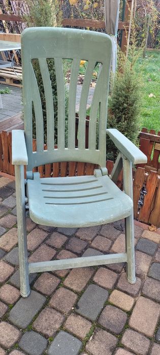 Sprzedam leżak rozkładany.