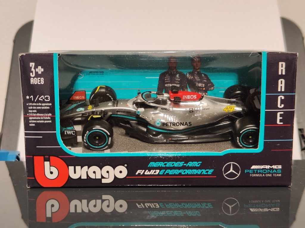 Mercedes W13 E F1 1:43 Bburago