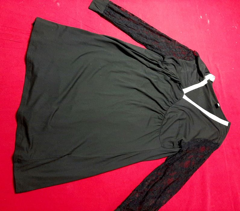 Vestido preto com detalhe prateado