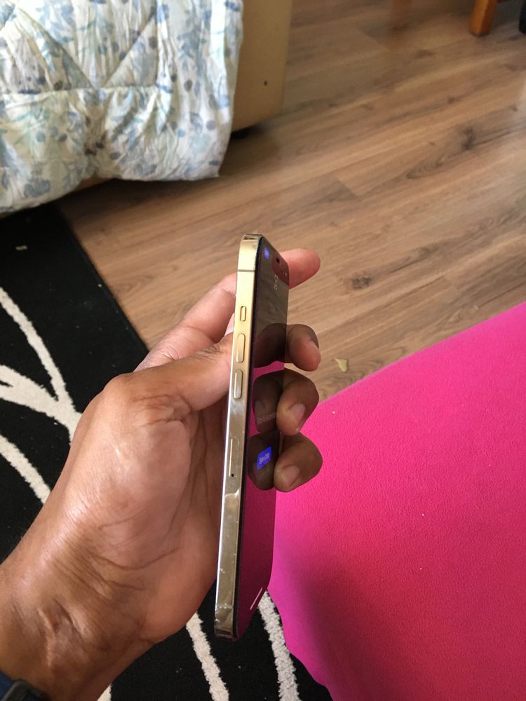OPORTUNIDADE ÚNICA – iPhone 12 Pro Max 256GB Dourado