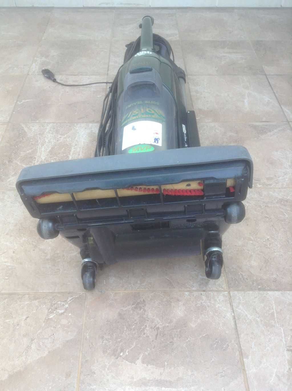 Odkurzacz bez workowy  "DIRT DEVIL" Menager model 086925