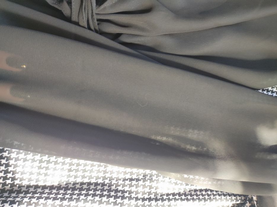 Продам жіночу сукню.