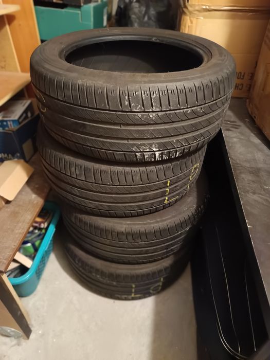 Opony letnie 235/50/18