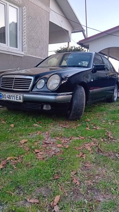 Мерседес W 210 ELEGANSE 2.0 газ бензин.