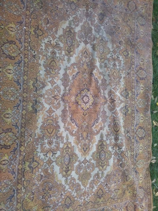 Килим ,ковёр 3м. на 2м. в гарному станi.