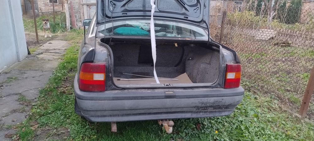 Продається Opel Vectra 1.6 бензин