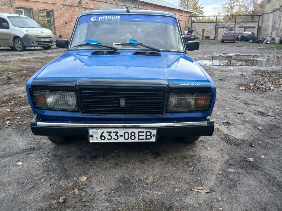 Продам ваз 2107 год 1985