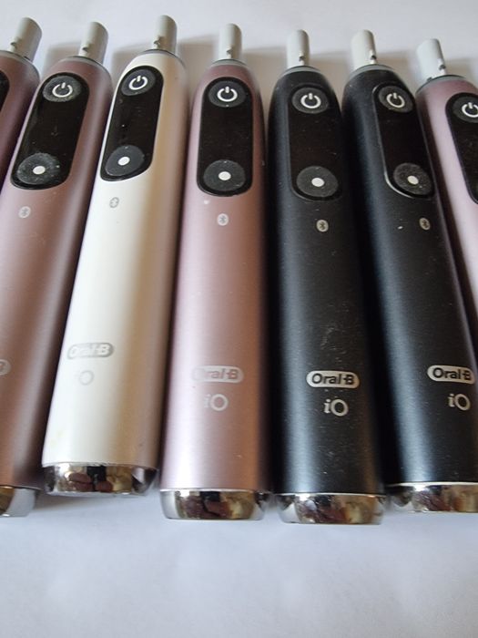 Szczoteczka magnetyczna Oral-B iO Series 9