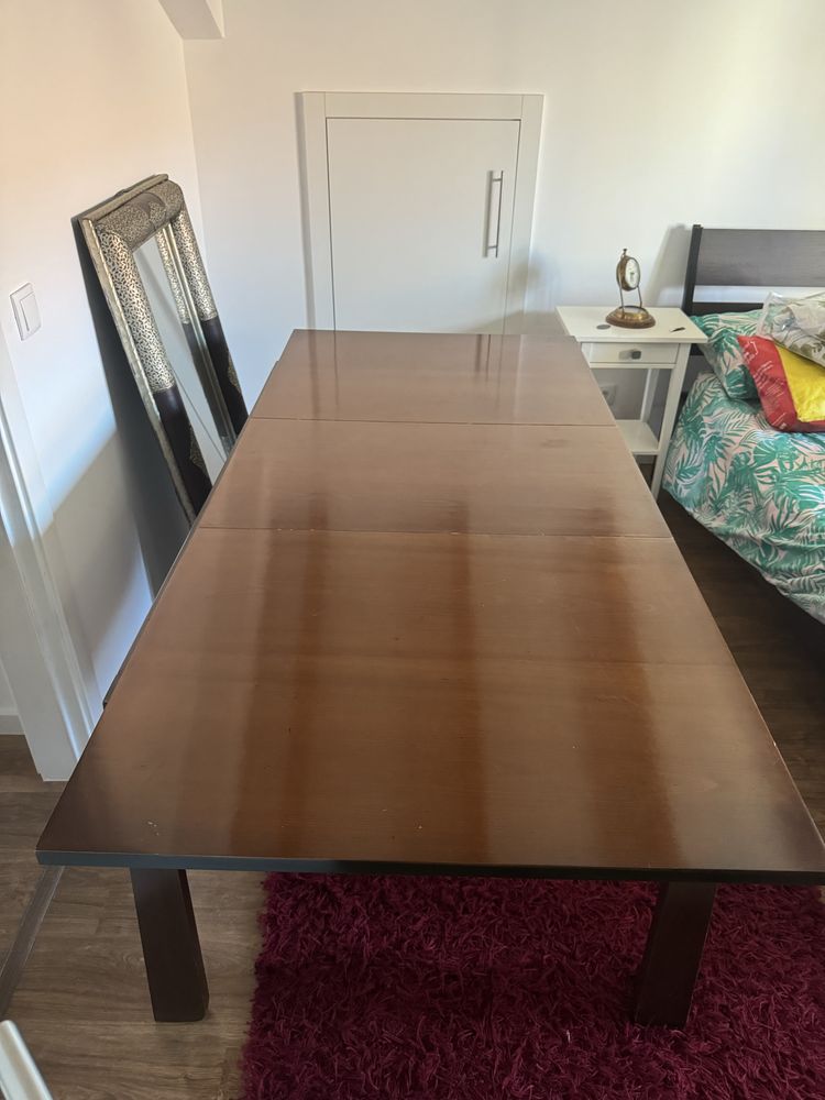 Mesa de jantar extensivel Gato Preto vintage