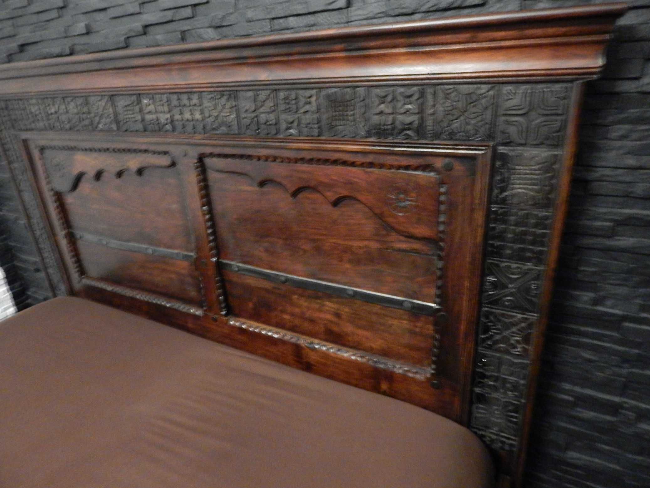 Łóżko do sypialni z AKACJI INDYJSKIEJ ręcznie robione roz.160x200