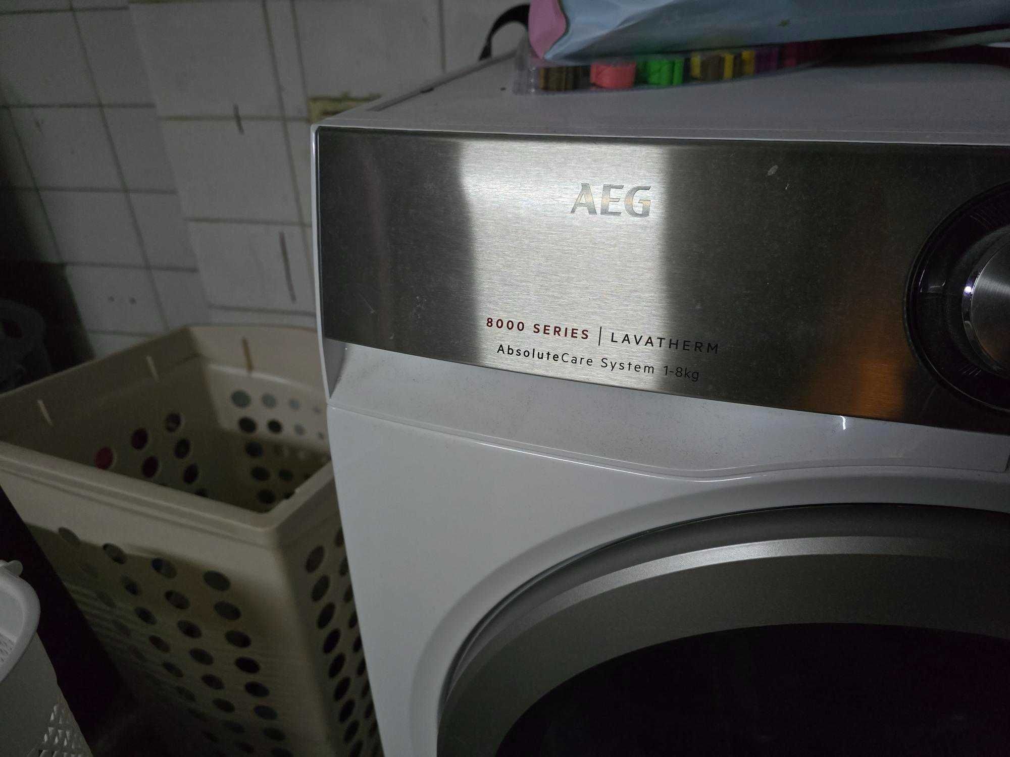 Suszarka do ubrań AEG 8000 series lavatherm 1-8kg